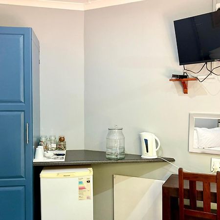 Celtis Lane Guest House Boksburg Bagian luar foto