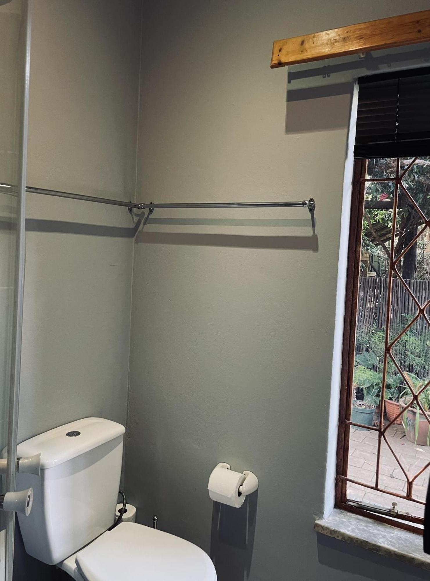 Celtis Lane Guest House Boksburg Bagian luar foto