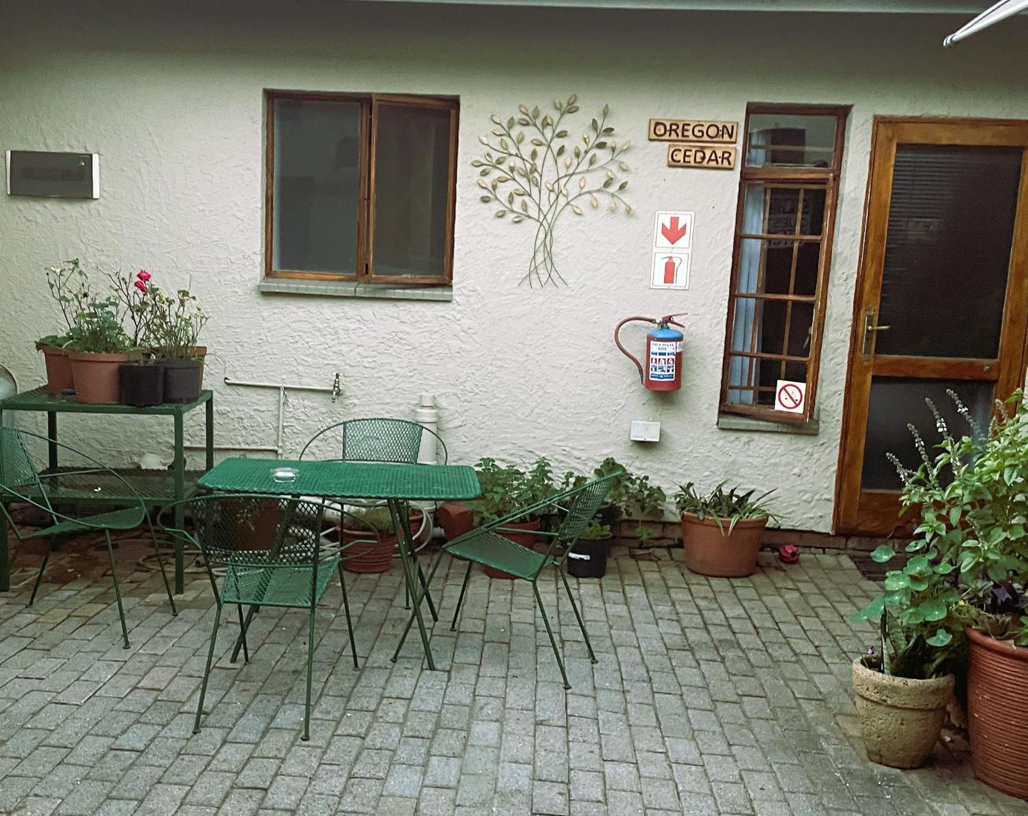 Celtis Lane Guest House Boksburg Bagian luar foto