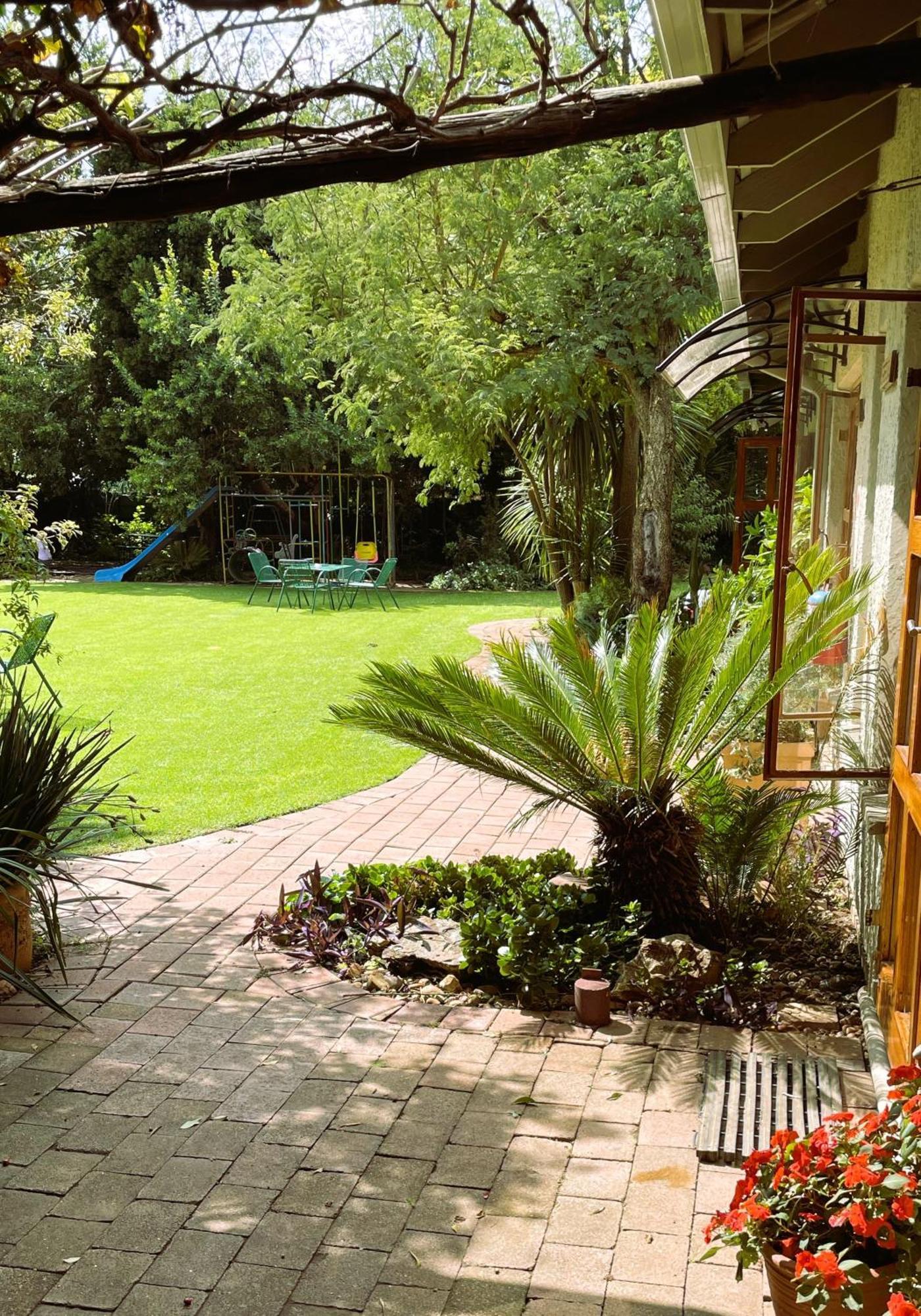 Celtis Lane Guest House Boksburg Bagian luar foto