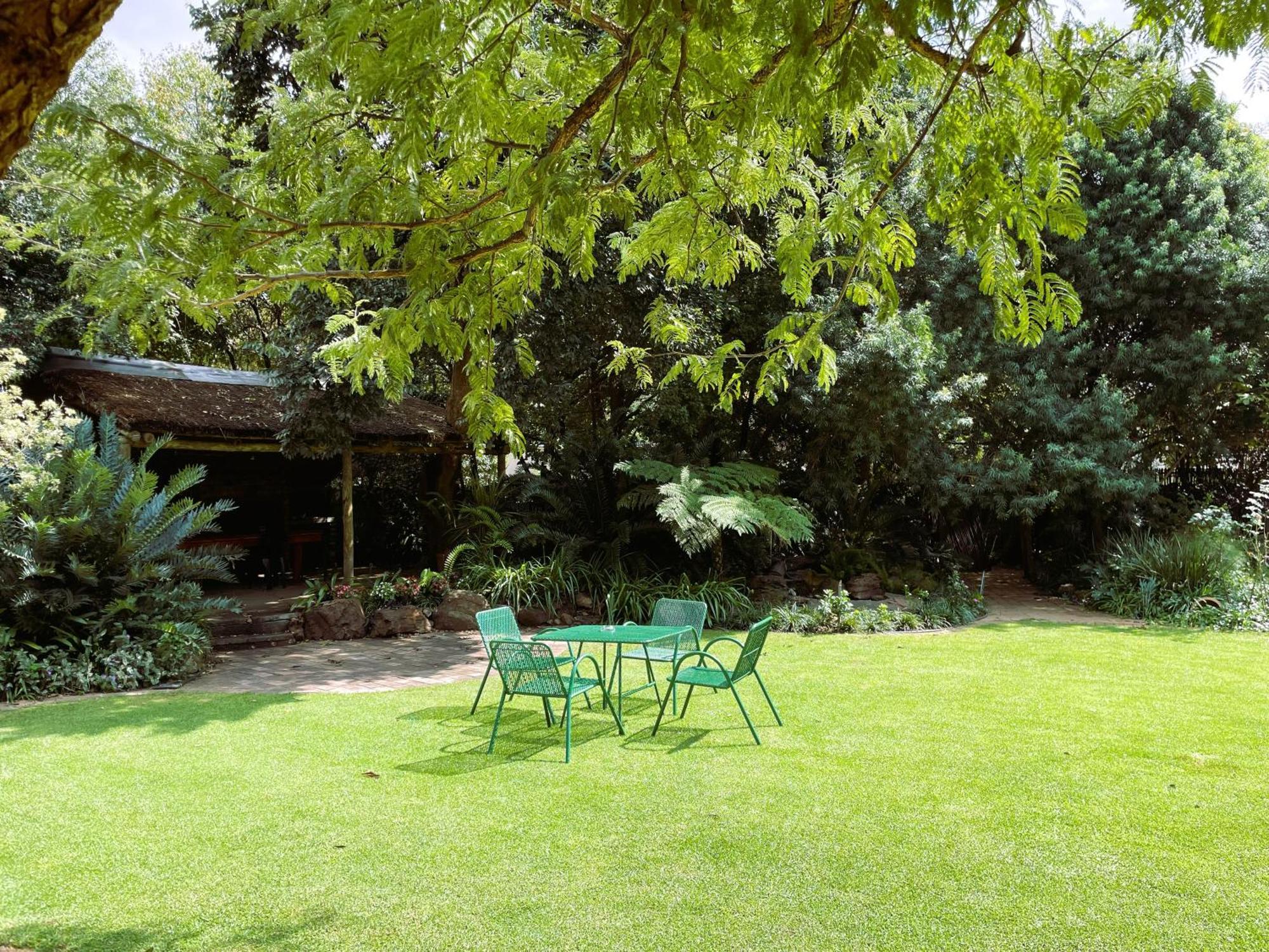 Celtis Lane Guest House Boksburg Bagian luar foto