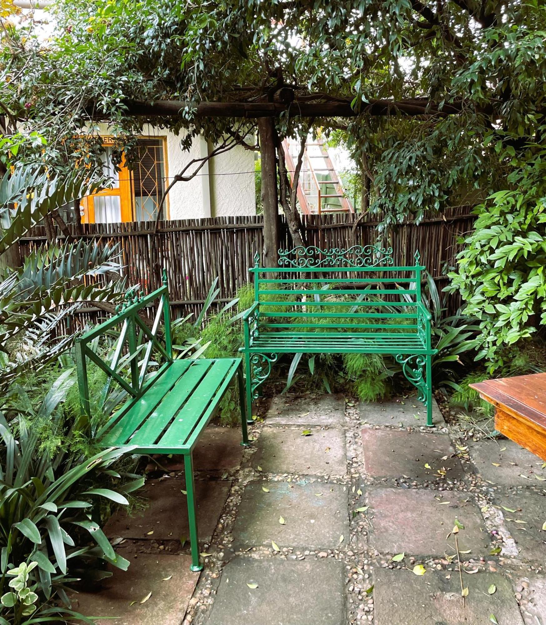Celtis Lane Guest House Boksburg Bagian luar foto