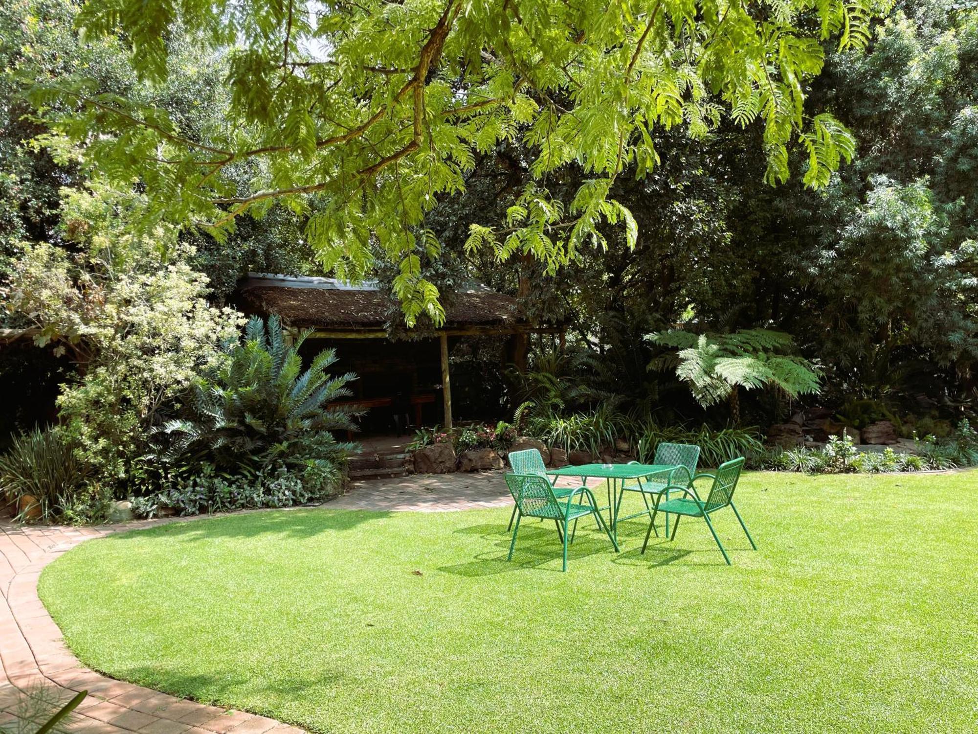Celtis Lane Guest House Boksburg Bagian luar foto