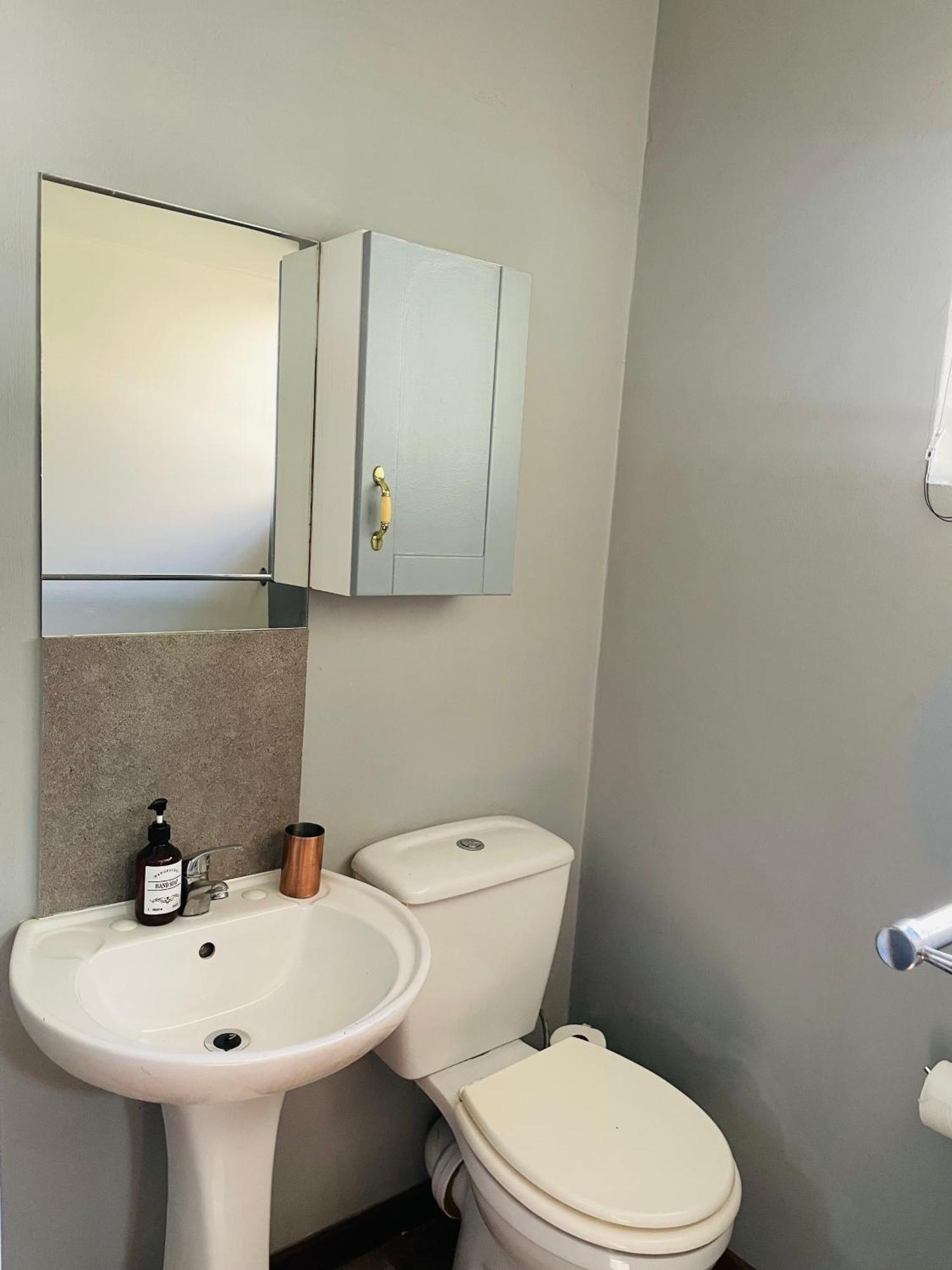 Celtis Lane Guest House Boksburg Bagian luar foto