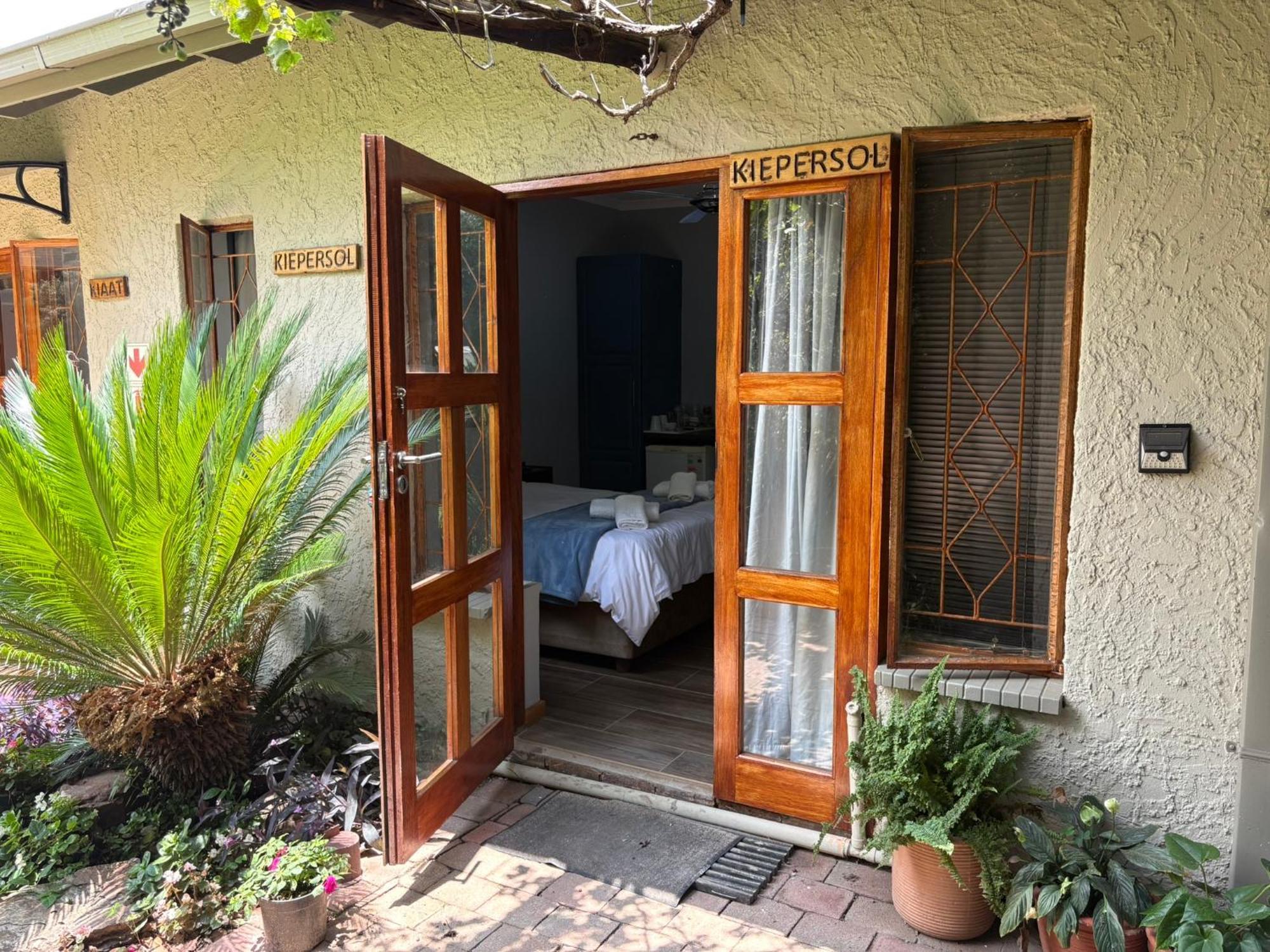 Celtis Lane Guest House Boksburg Bagian luar foto