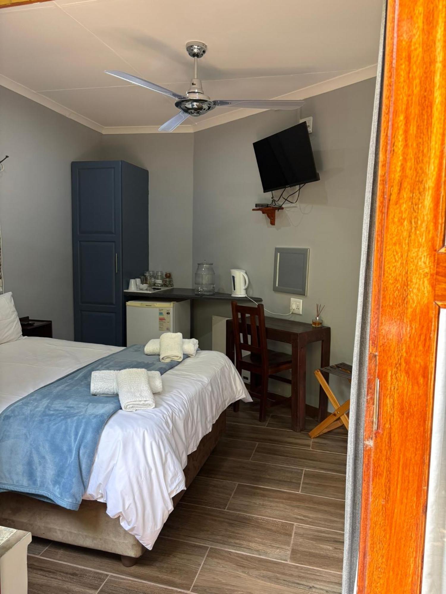 Celtis Lane Guest House Boksburg Bagian luar foto