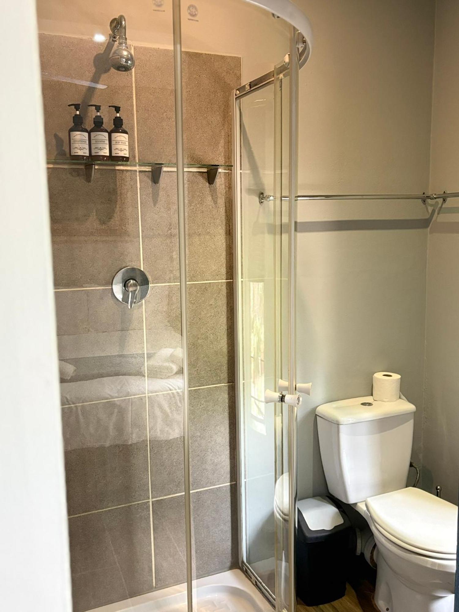 Celtis Lane Guest House Boksburg Bagian luar foto