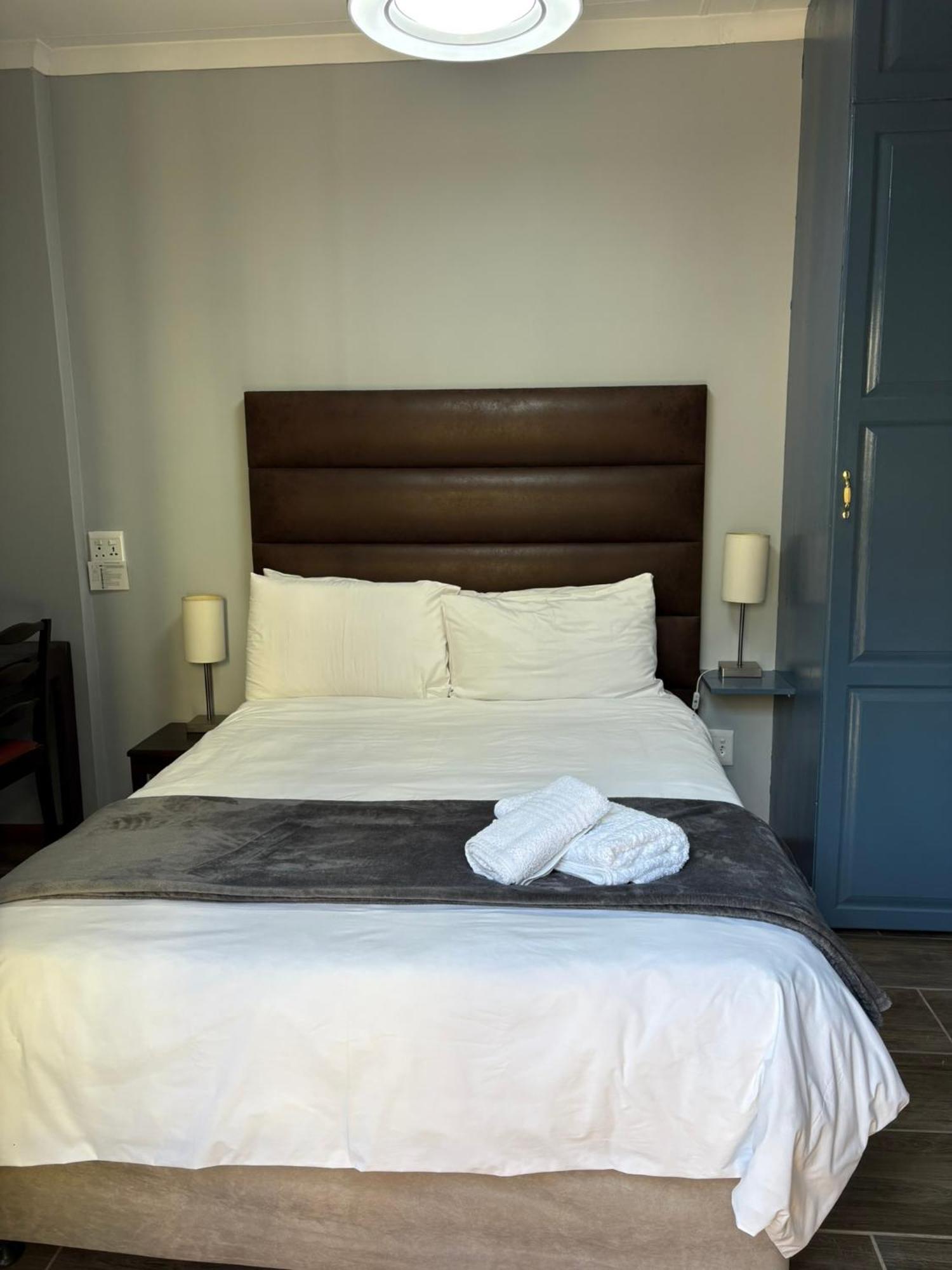 Celtis Lane Guest House Boksburg Bagian luar foto