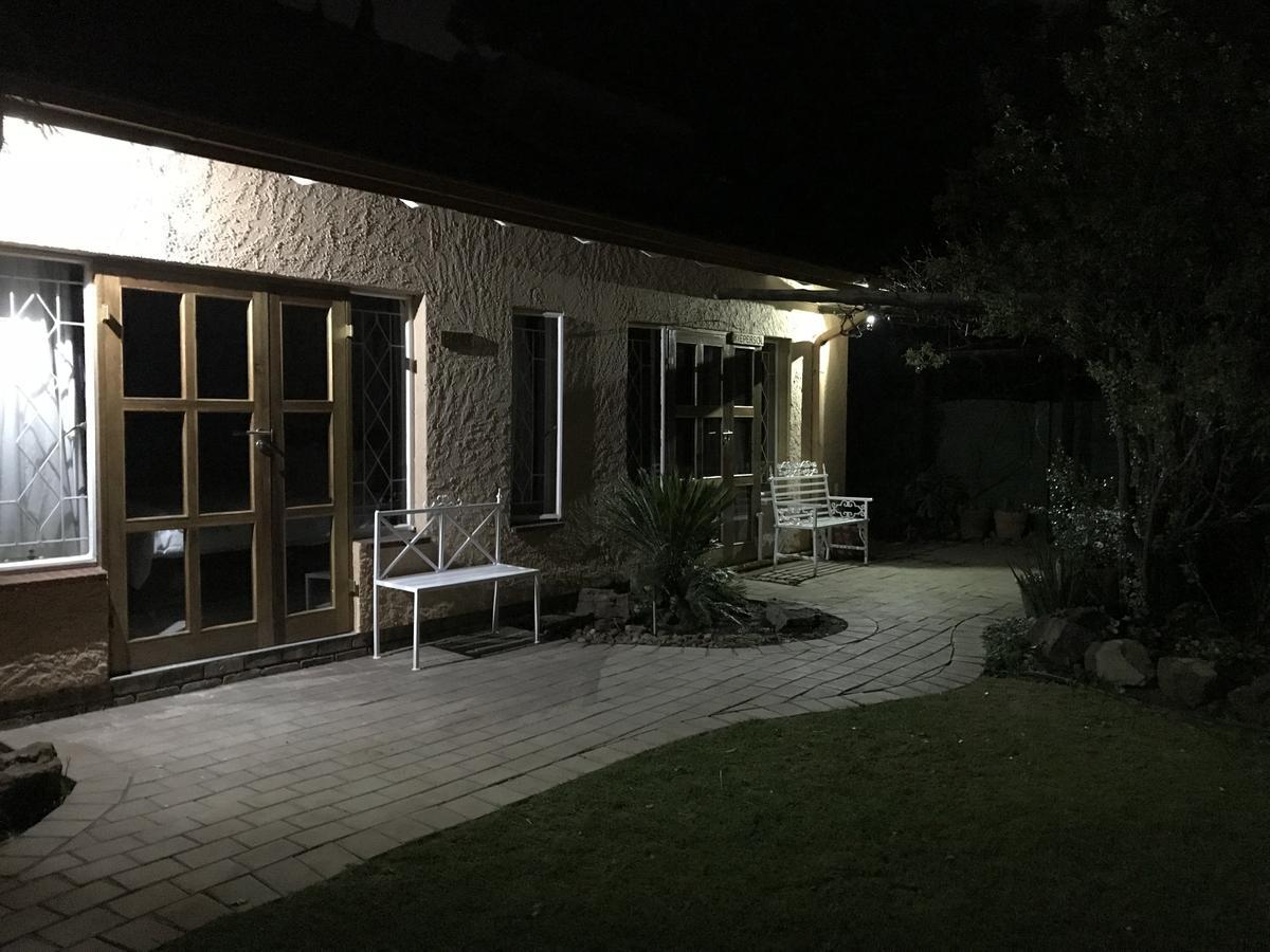 Celtis Lane Guest House Boksburg Bagian luar foto