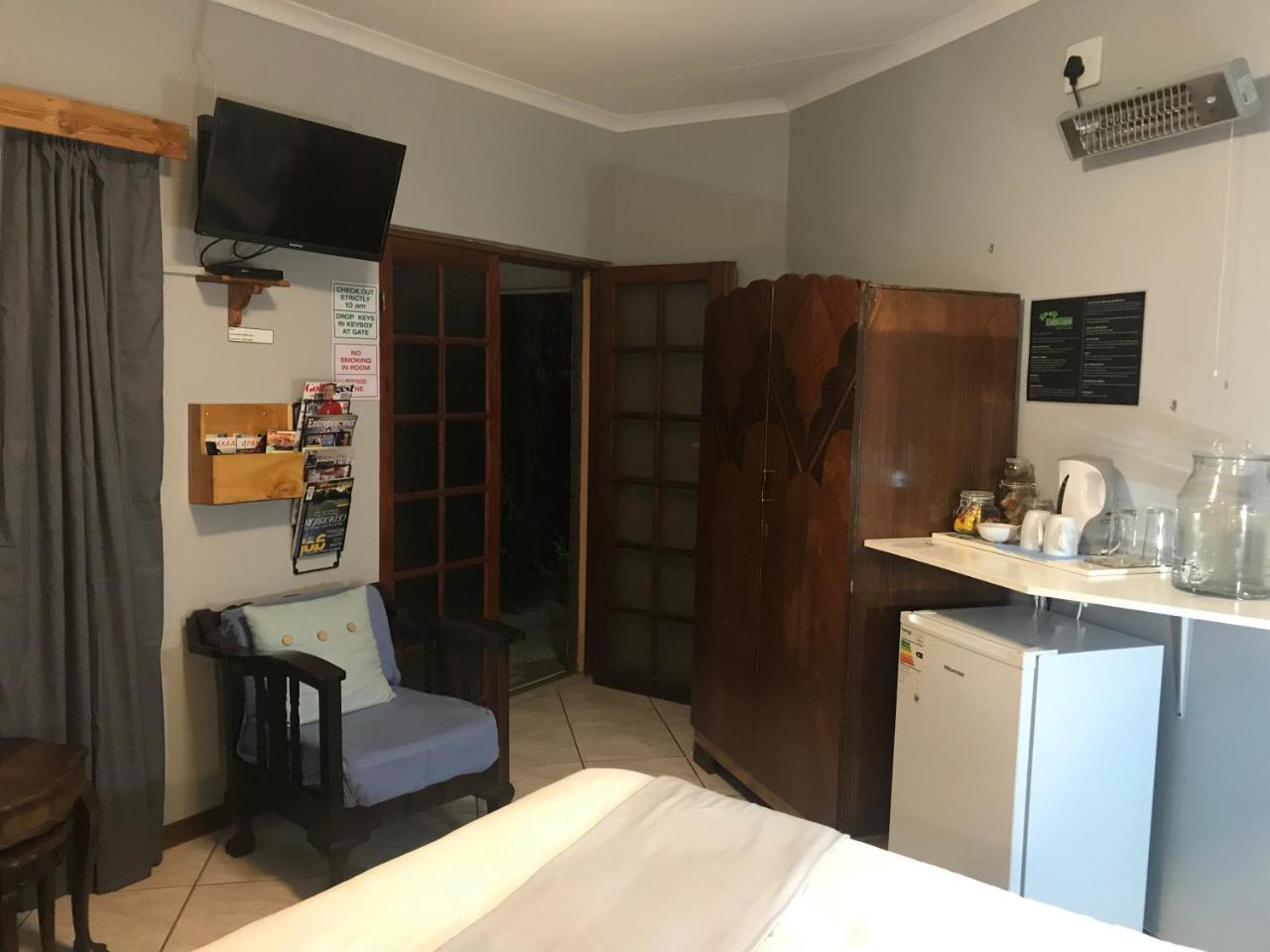 Celtis Lane Guest House Boksburg Bagian luar foto