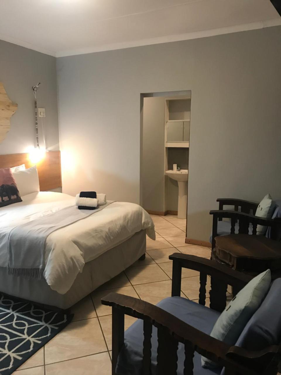 Celtis Lane Guest House Boksburg Bagian luar foto
